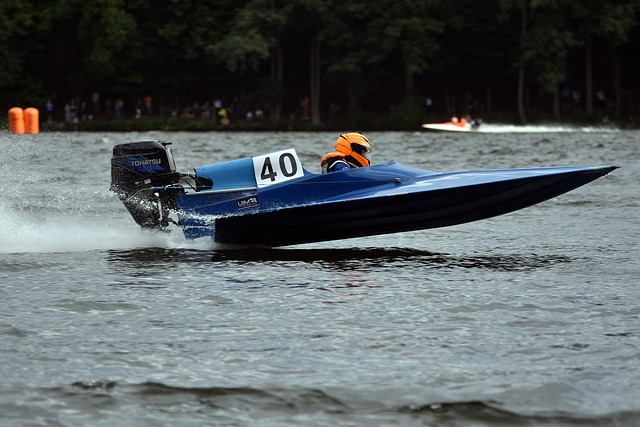 足球国足替补席贡献大，两人替补破门